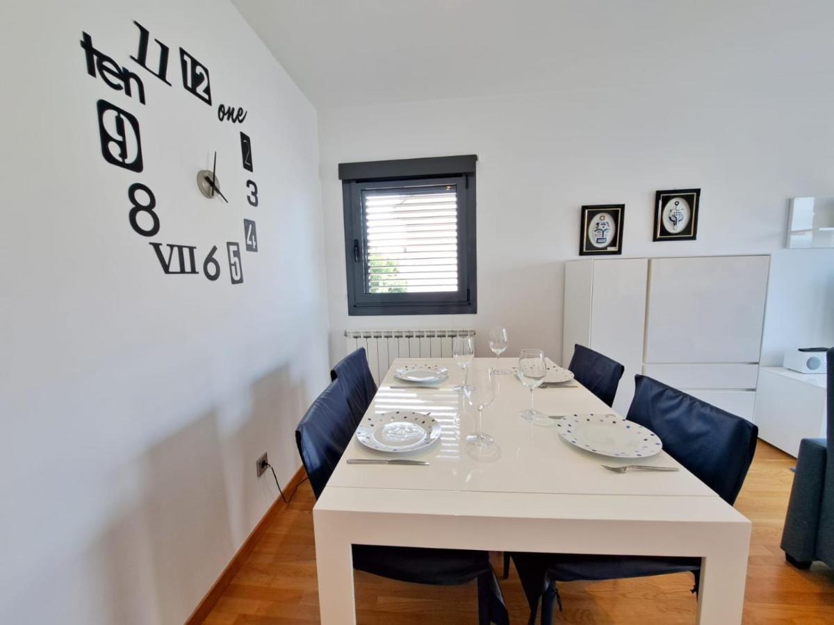 Appartement Baiona, Playa Santa Marta, Piscina Extérieur photo